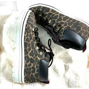 Skechers Leopard Print Leather Hiker Sneakers Womens 8.5 Lug Sole Street Style